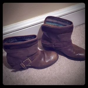 The Sak leather Brown boots